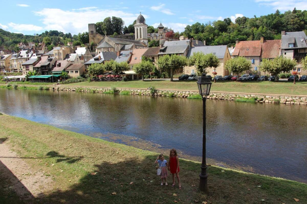 La Vieille Ferme: Superbe Complexe De 3 Gites En Pierre Avec Piscine Au Coeur Du Perigord Noir Saint-Genies Dış mekan fotoğraf